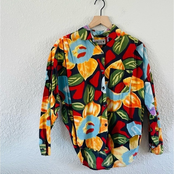 Vintage Vibrant Print Button Up top - Picture 1 of 9